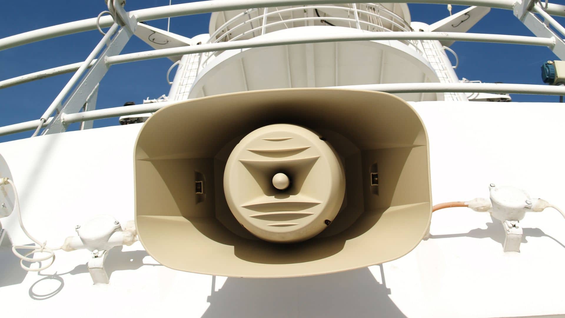distributed amplifier system