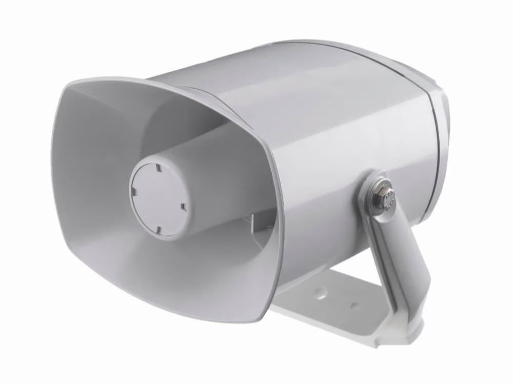 15W plastic IP67 marine grade weatherproof horn speaker with an extra large termination chamber allowing for easier installation and reducing the requirements for additional junction boxes.